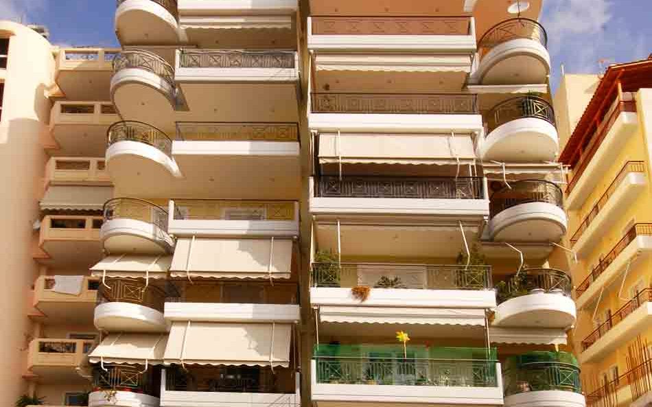 Κορώνης 59 (Κερατσίνι)